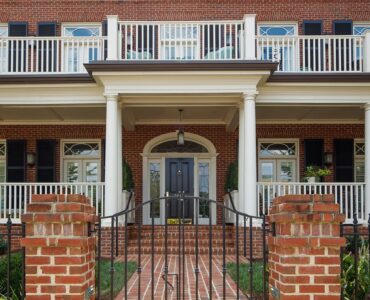 Front-of-2017-Fairview-Row-370x300